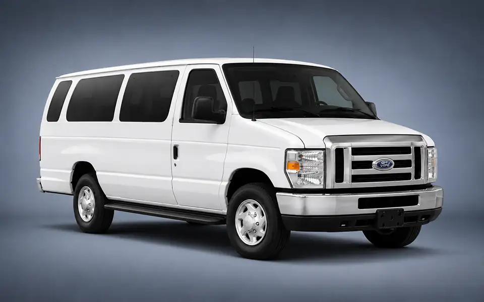 Ford Econoline — 10, 12 y 15 pasajeros
